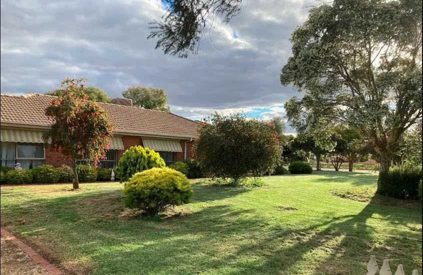 3 bedrooms House in 34 hogans road YARRAWONGA VIC, 3730
