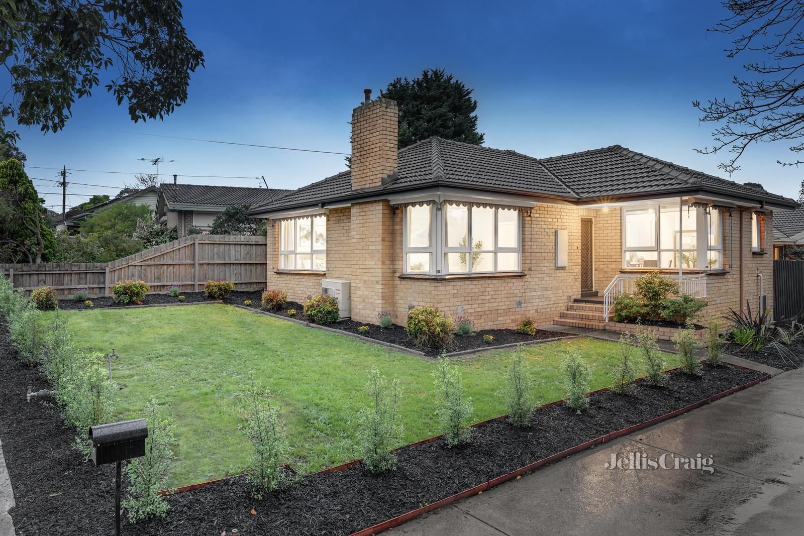 1/37 Thomas Street, Croydon South VIC 3136, Image 0