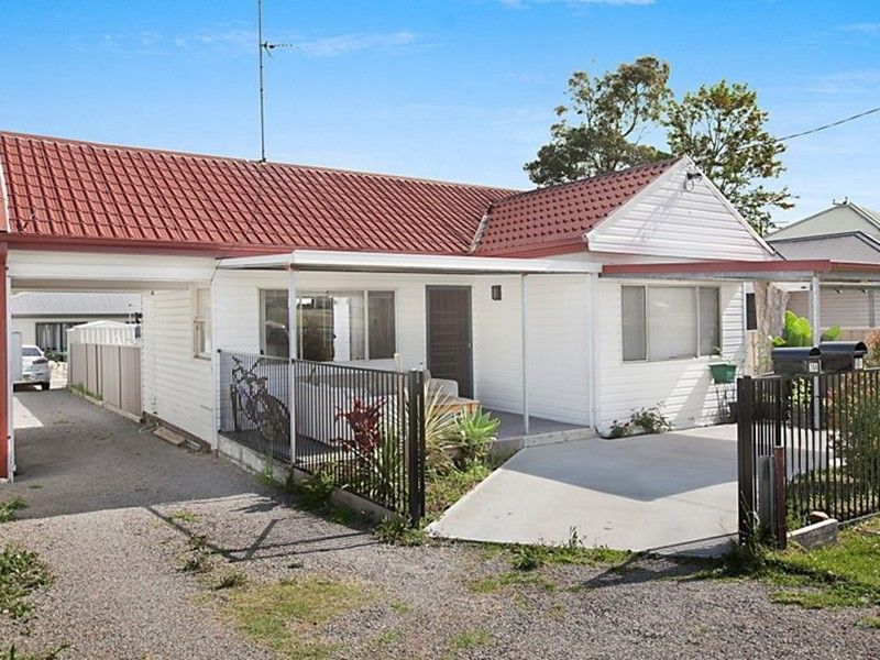 2 bedrooms House in 38 Sydney Street GATESHEAD NSW, 2290