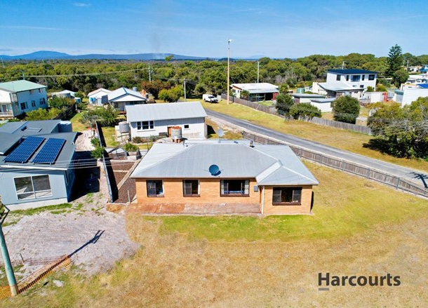 11 Morgan Esplanade, Tomahawk TAS 7262