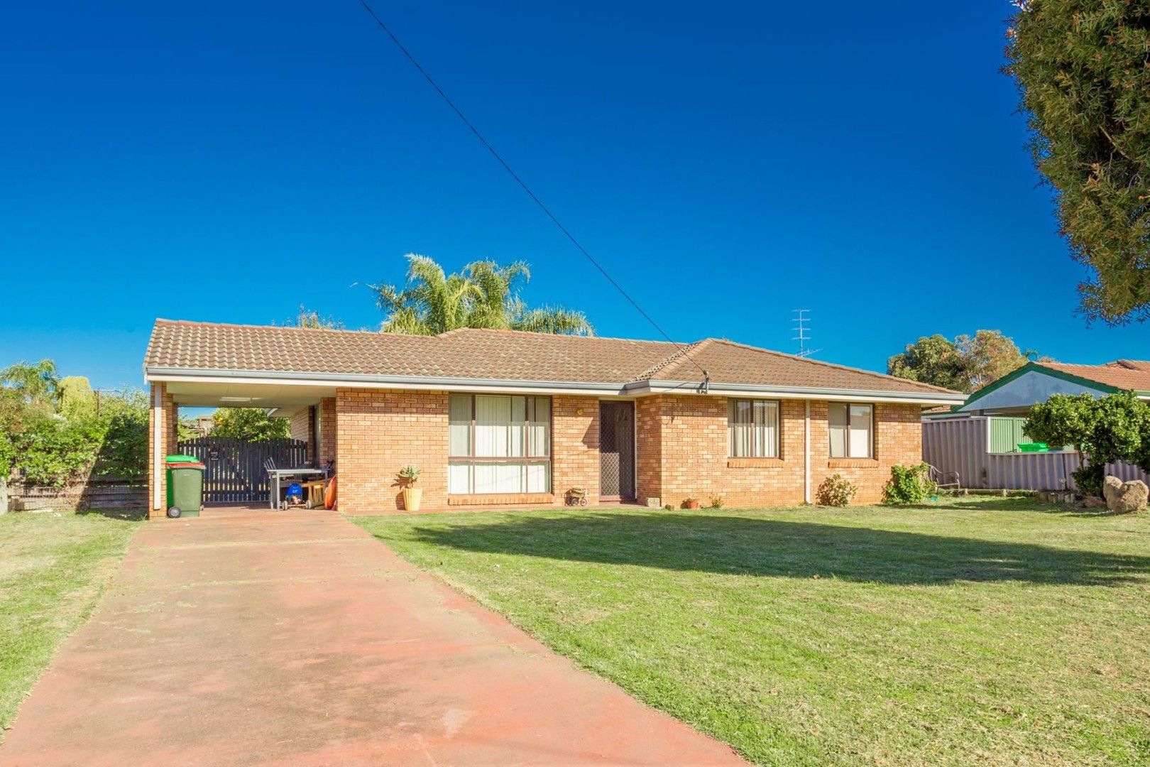 3 bedrooms House in 19 Webber Street CAREY PARK WA, 6230
