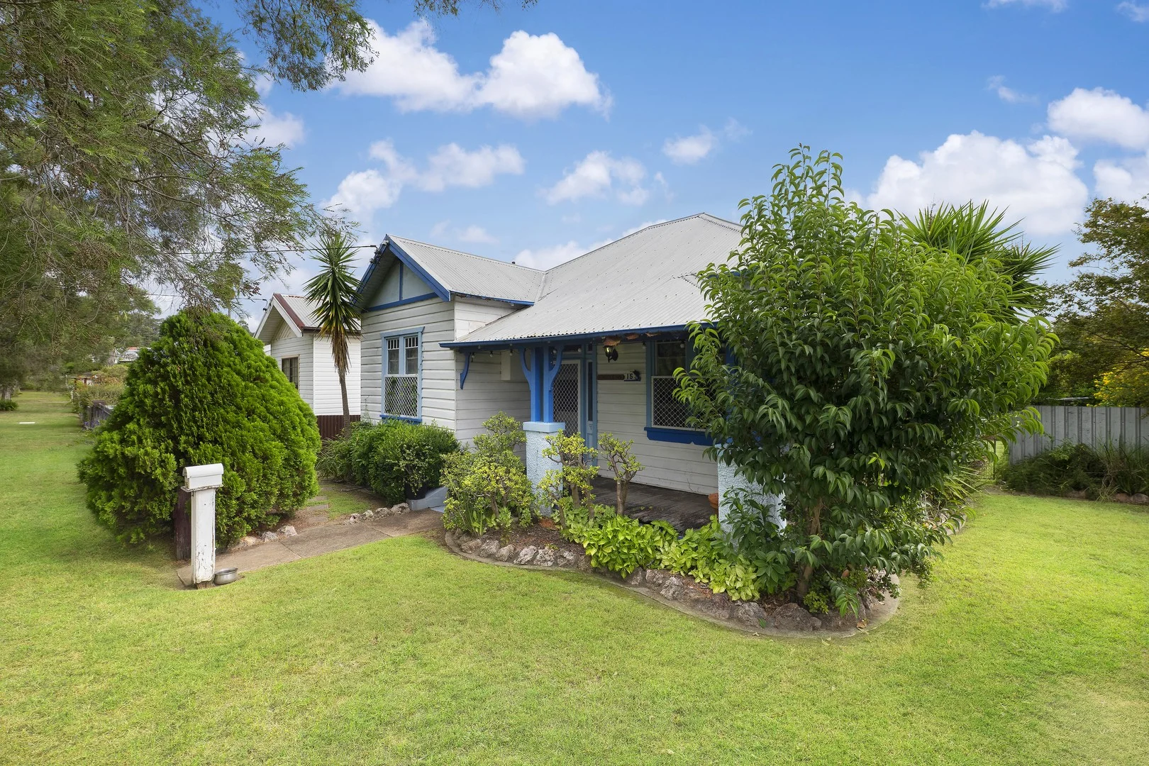 Primary image of 15 Desmond Street, Cessnock NSW 2325