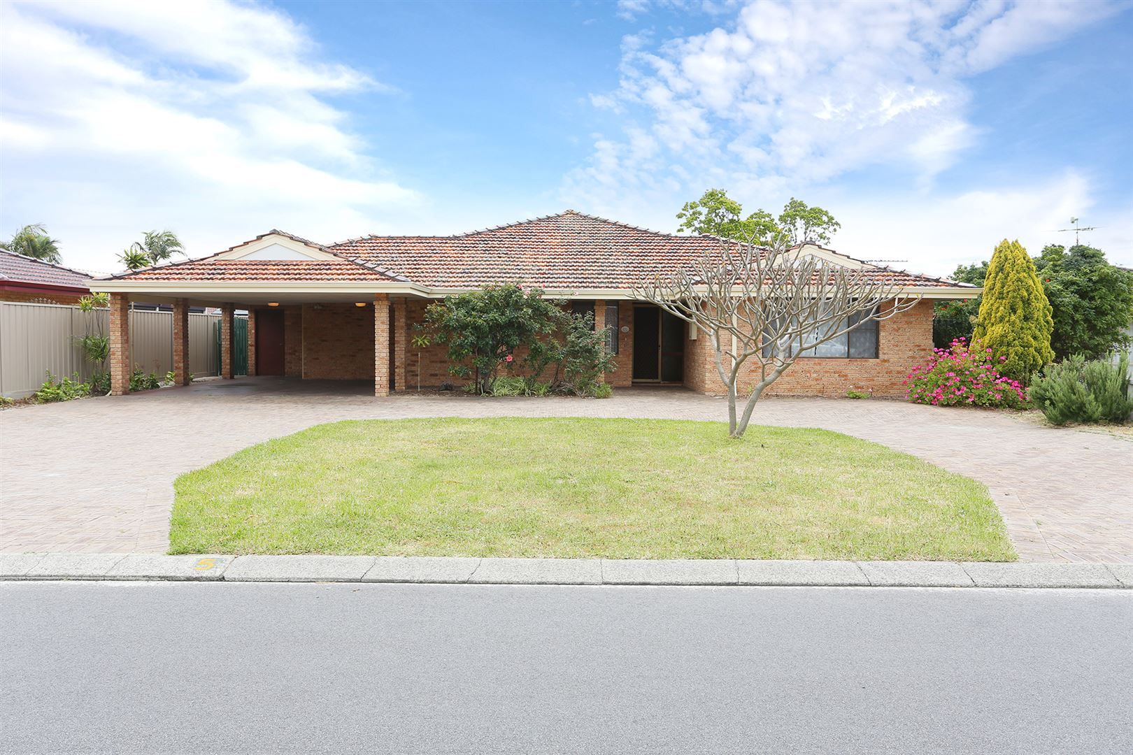 5 Silkyoak Place, Morley WA 6062, Image 0