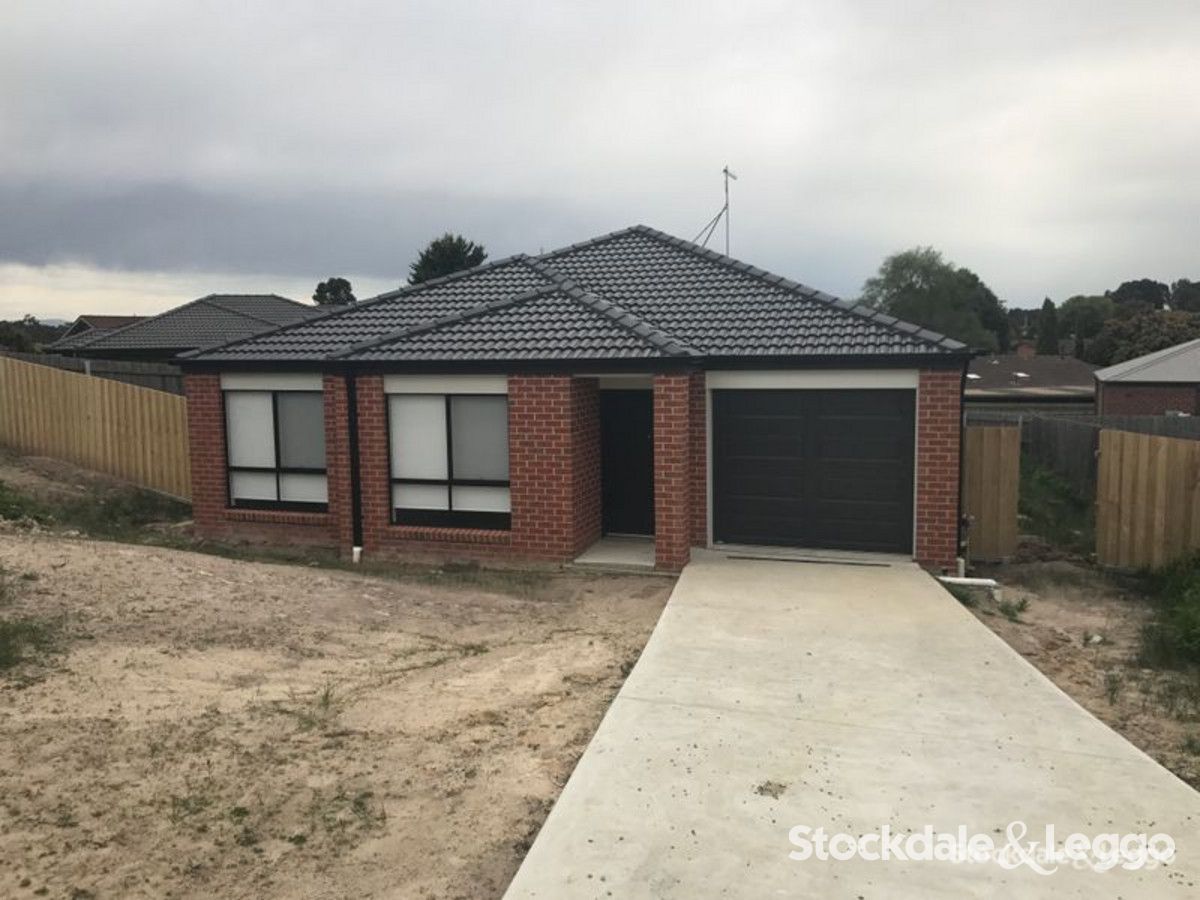 3 bedrooms House in 22 Amaroo Drive CHURCHILL VIC, 3842