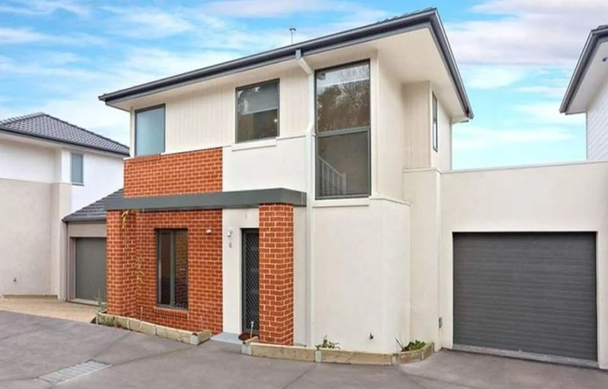 6 Prestige Close, Mooroolbark VIC 3138