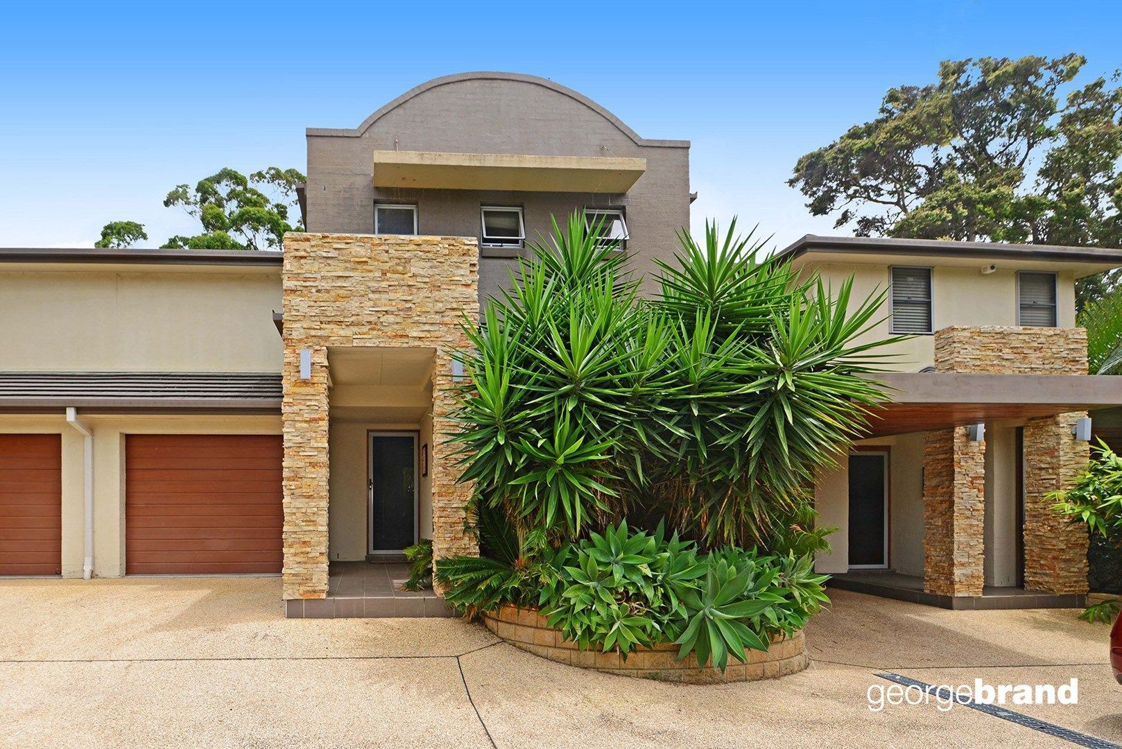 2/201 The Round Drive, Avoca Beach NSW 2251, Image 0