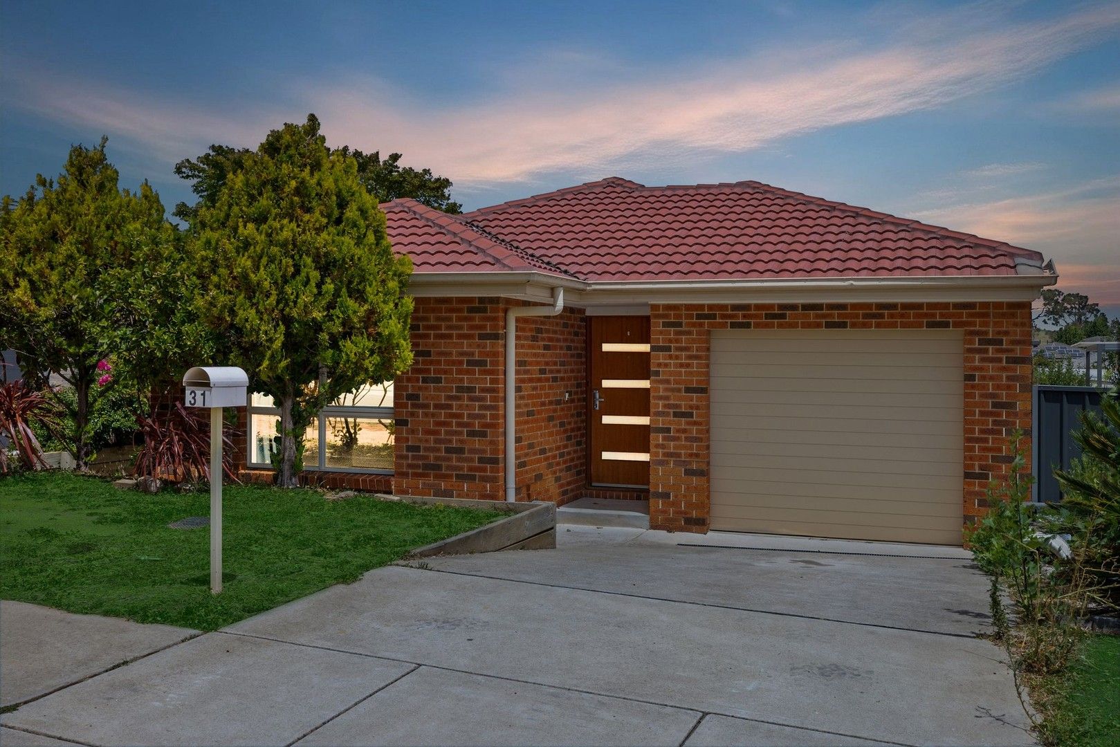 3 bedrooms House in 31 Bieundurry Street BONNER ACT, 2914