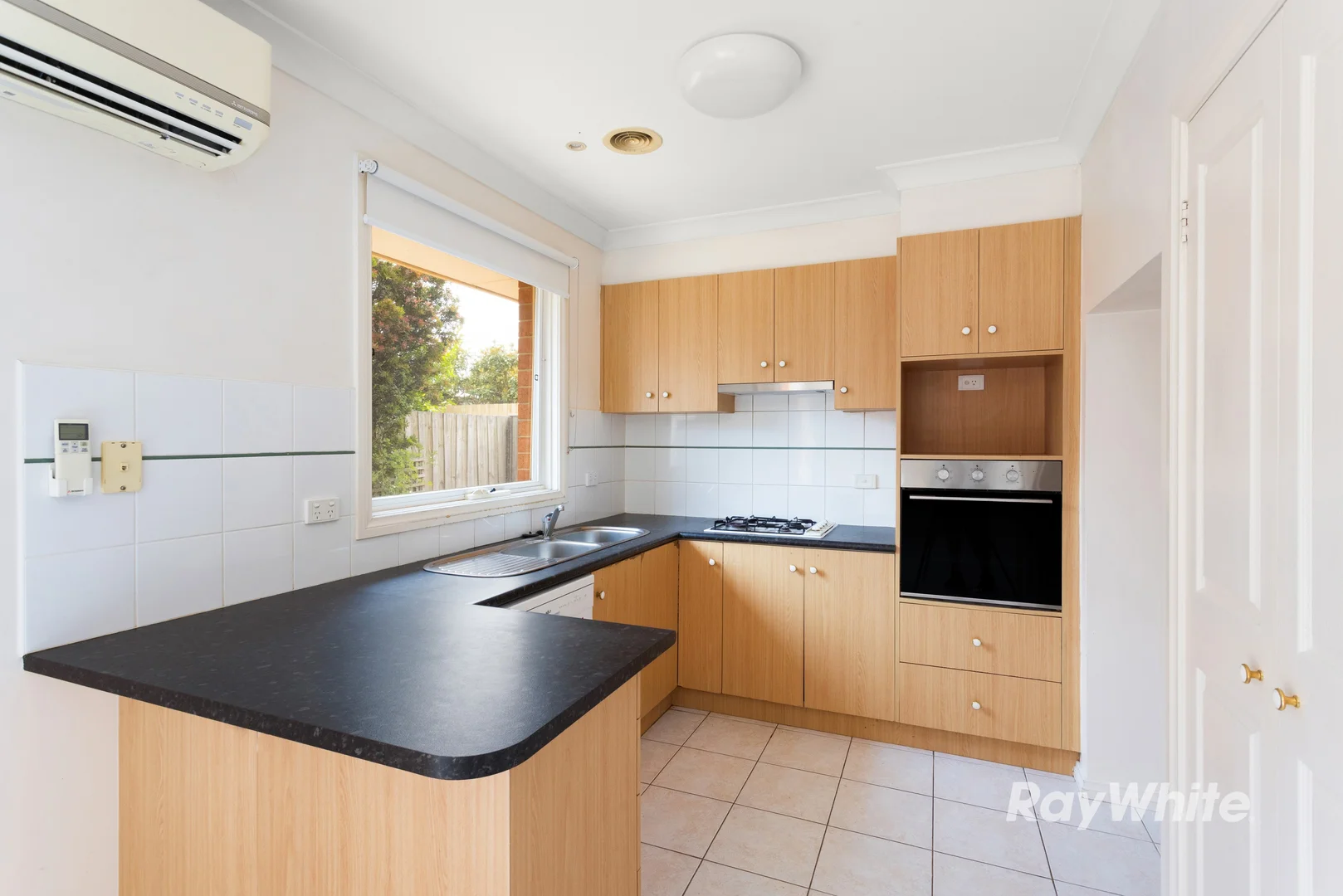 Additional image 5 of 3/23 St Huberts Road, Carnegie VIC 3163