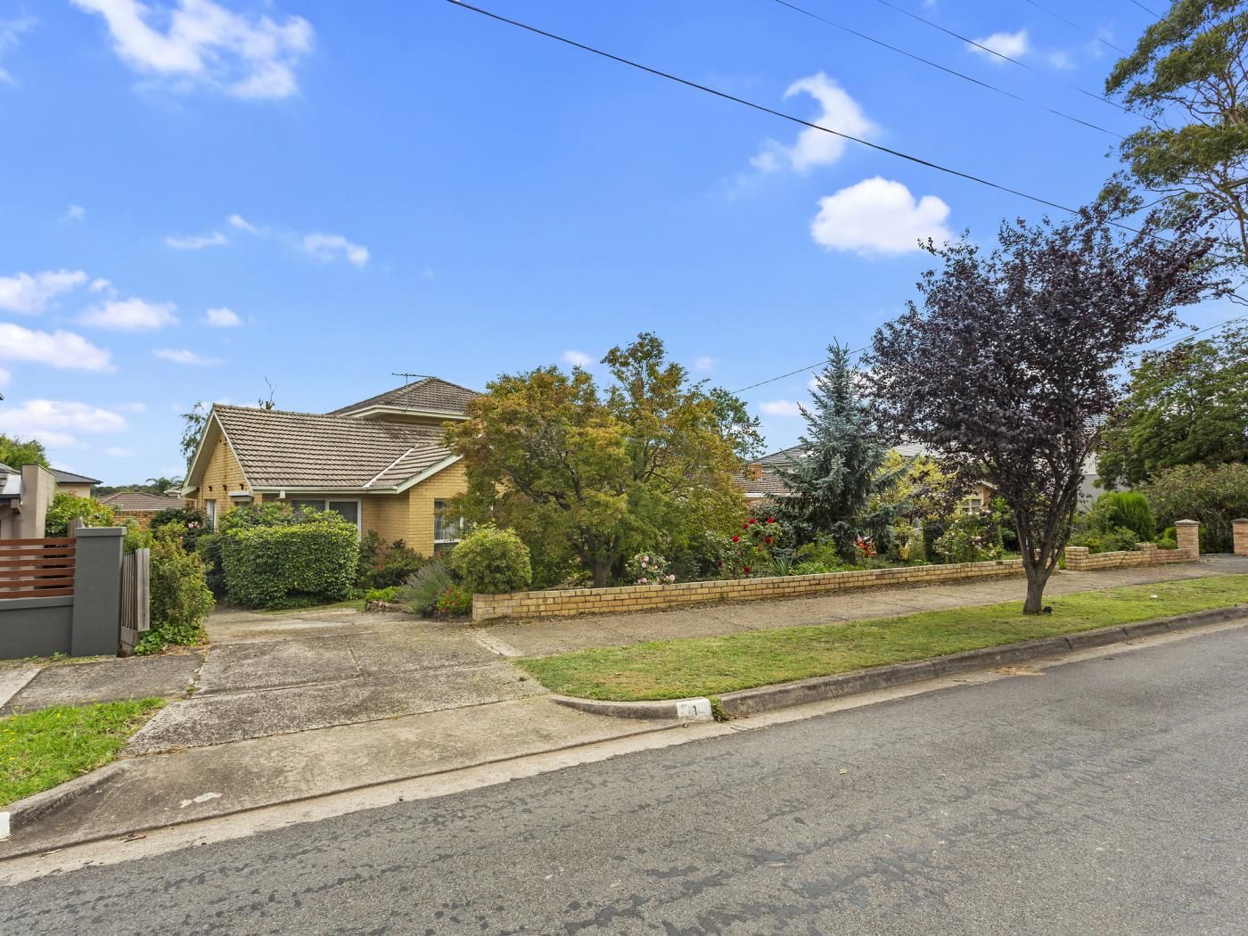 1 Illuka Crescent, Mount Waverley VIC 3149, Image 2