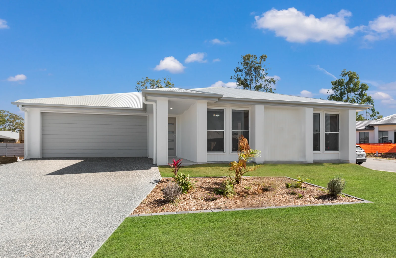 75 Dominique Way, Flinders View QLD 4305