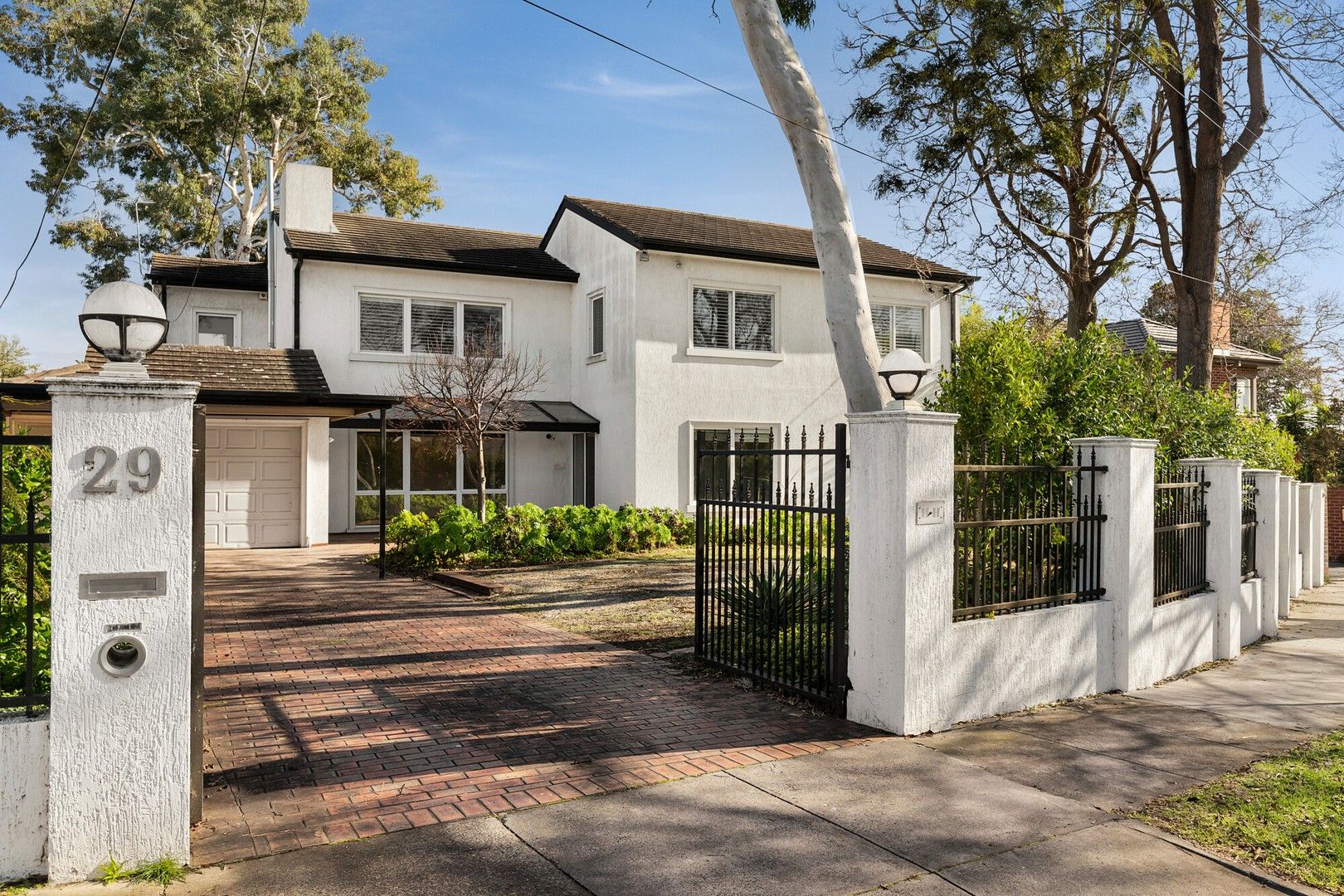 5 bedrooms House in 29 Canberra Grove Grove BRIGHTON EAST VIC, 3187