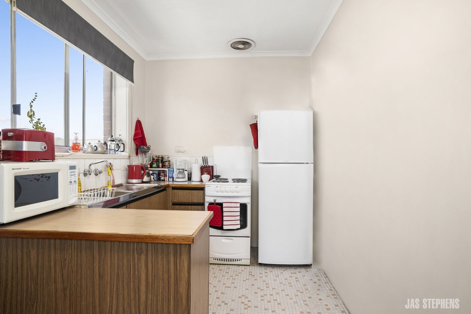 6/6 Hatfield Court, West Footscray VIC 3012, Image 2