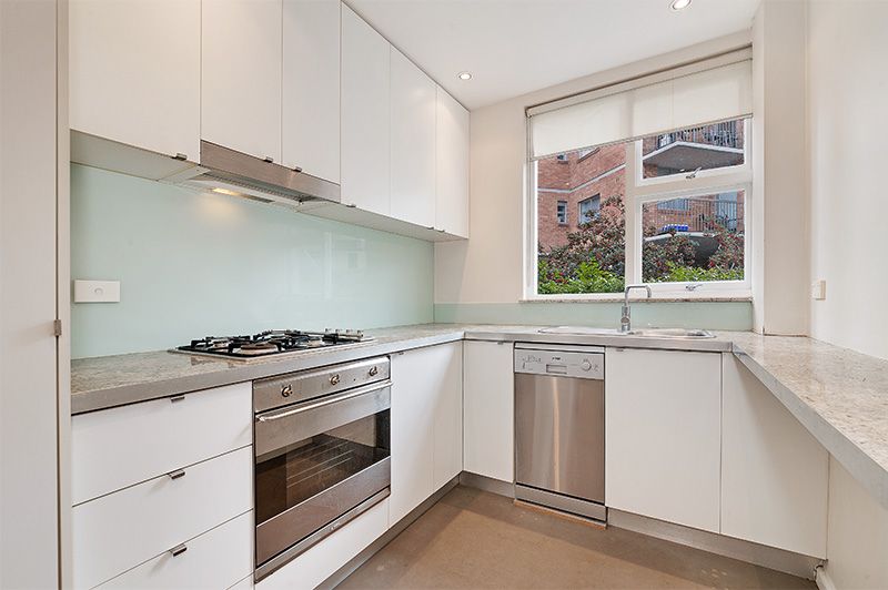1 bedrooms Apartment / Unit / Flat in 6/86 Bent Street NEUTRAL BAY NSW, 2089