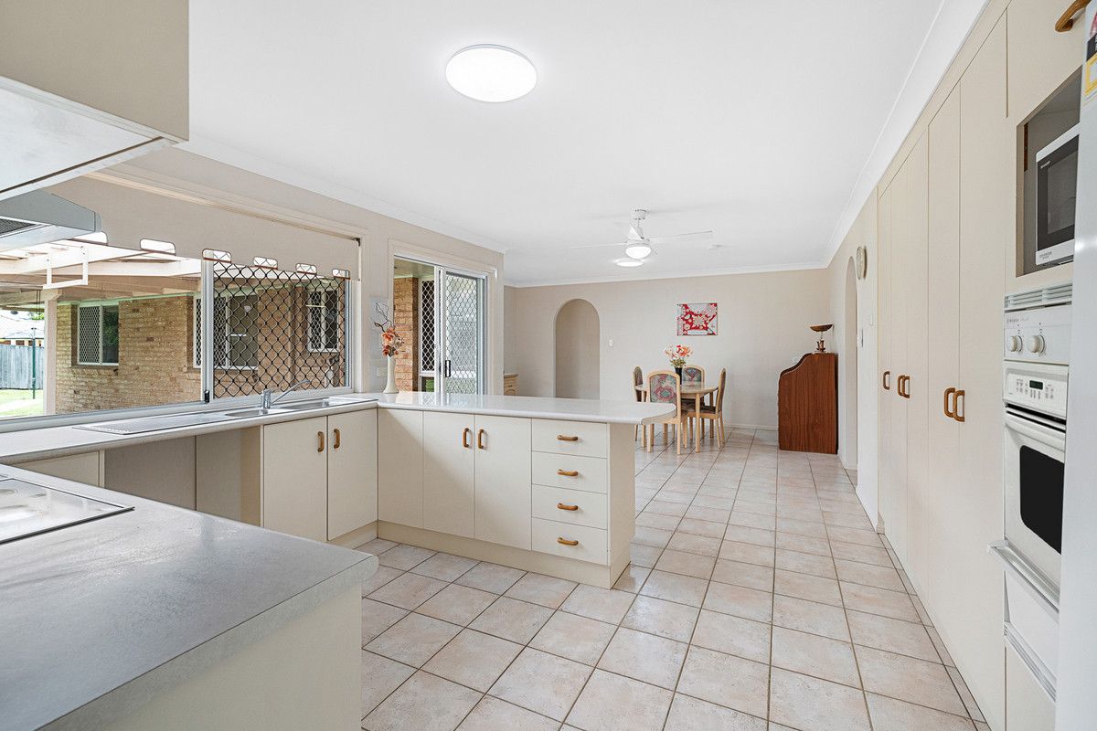 8 Spatlese Court, Thornlands QLD 4164, Image 2