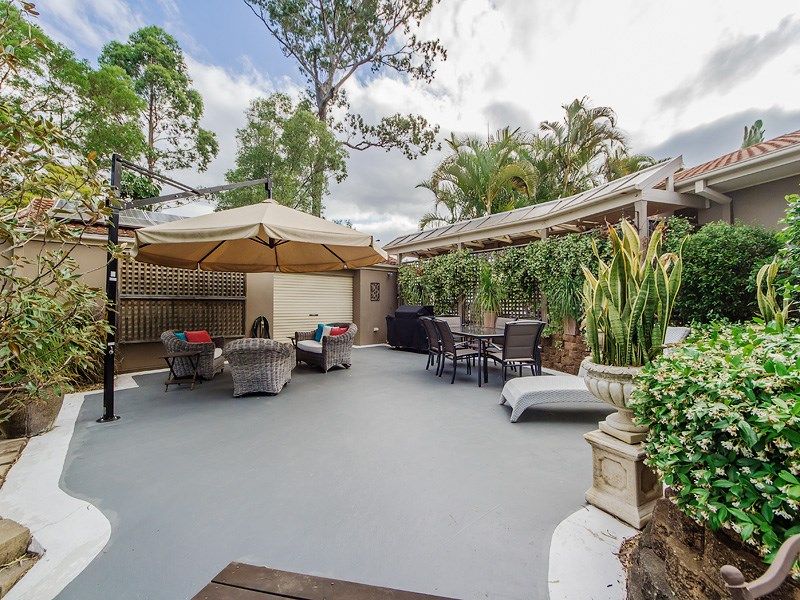 5 bedrooms House in 21 Ringwood Court ROBINA QLD, 4226