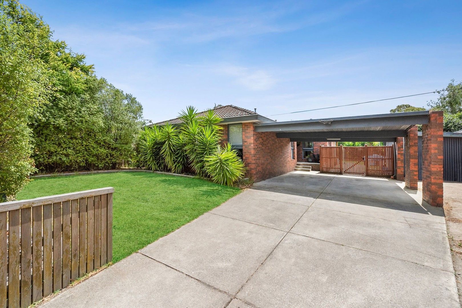 8 Deanswood Drive, Somerville VIC 3912, Image 0