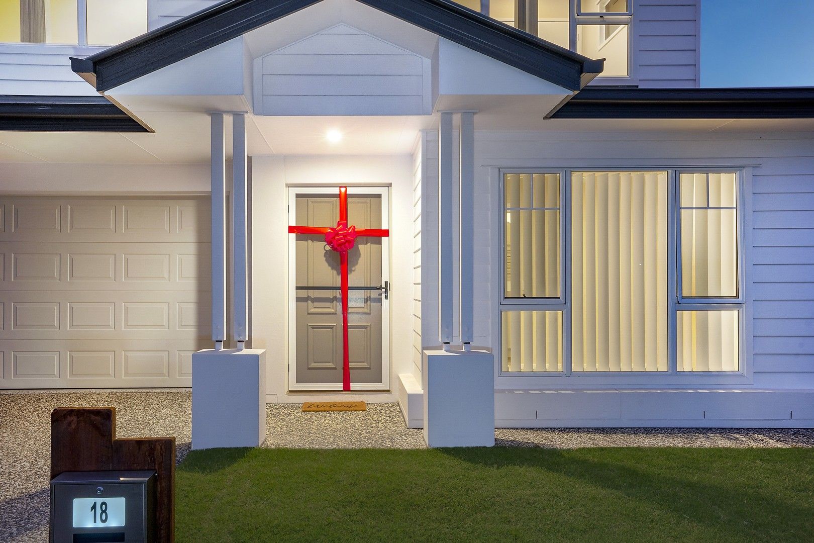 5 bedrooms House in 18 Delta Street NEWPORT QLD, 4020