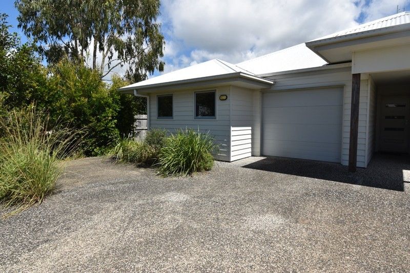 2 bedrooms Apartment / Unit / Flat in 2/24 Kamala Cres PEREGIAN SPRINGS QLD, 4573