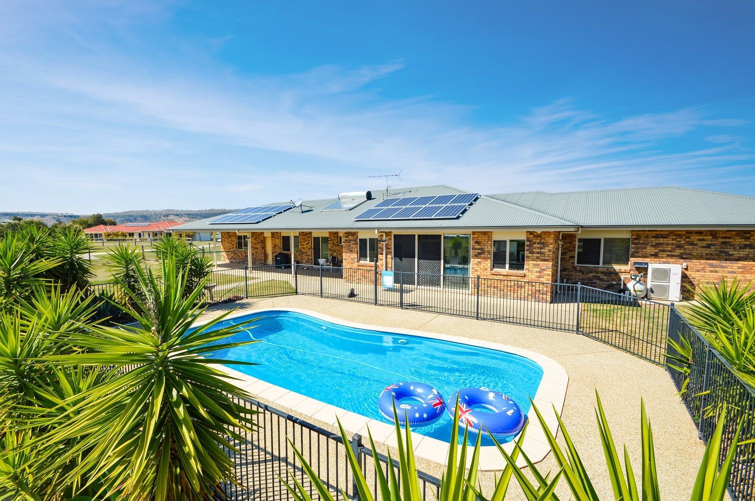 5 Graham Court, Hatton Vale QLD 4341, Image 2