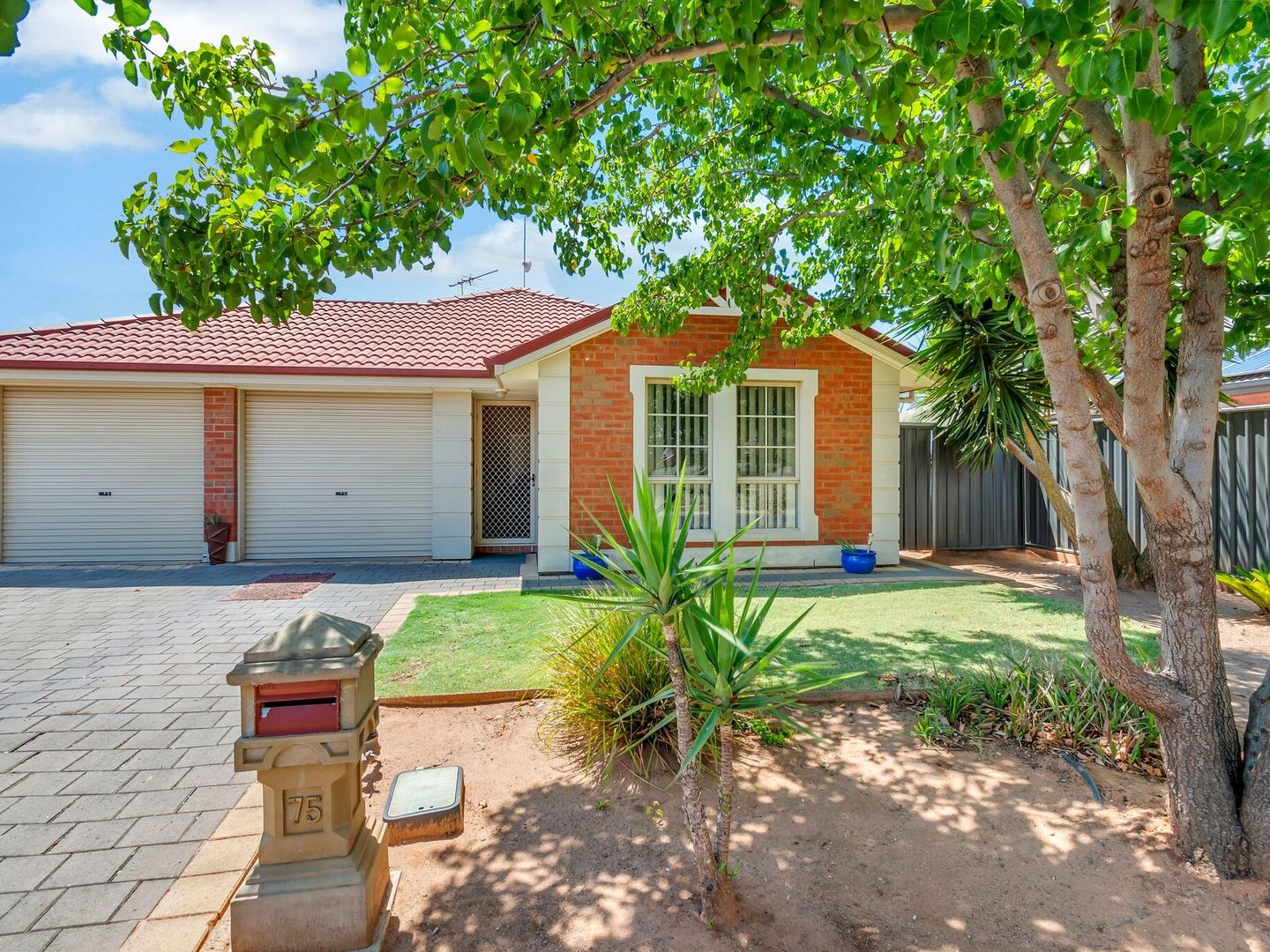 75 Lakeside Drive, Andrews Farm SA 5114 Domain