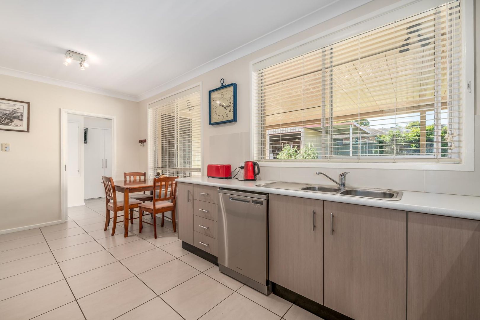 24 Byng Street, Tenambit NSW 2323, Image 2