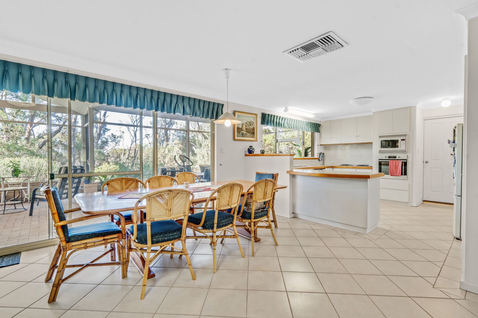 20 Crescent Drive, Bouvard WA 6211, Image 2