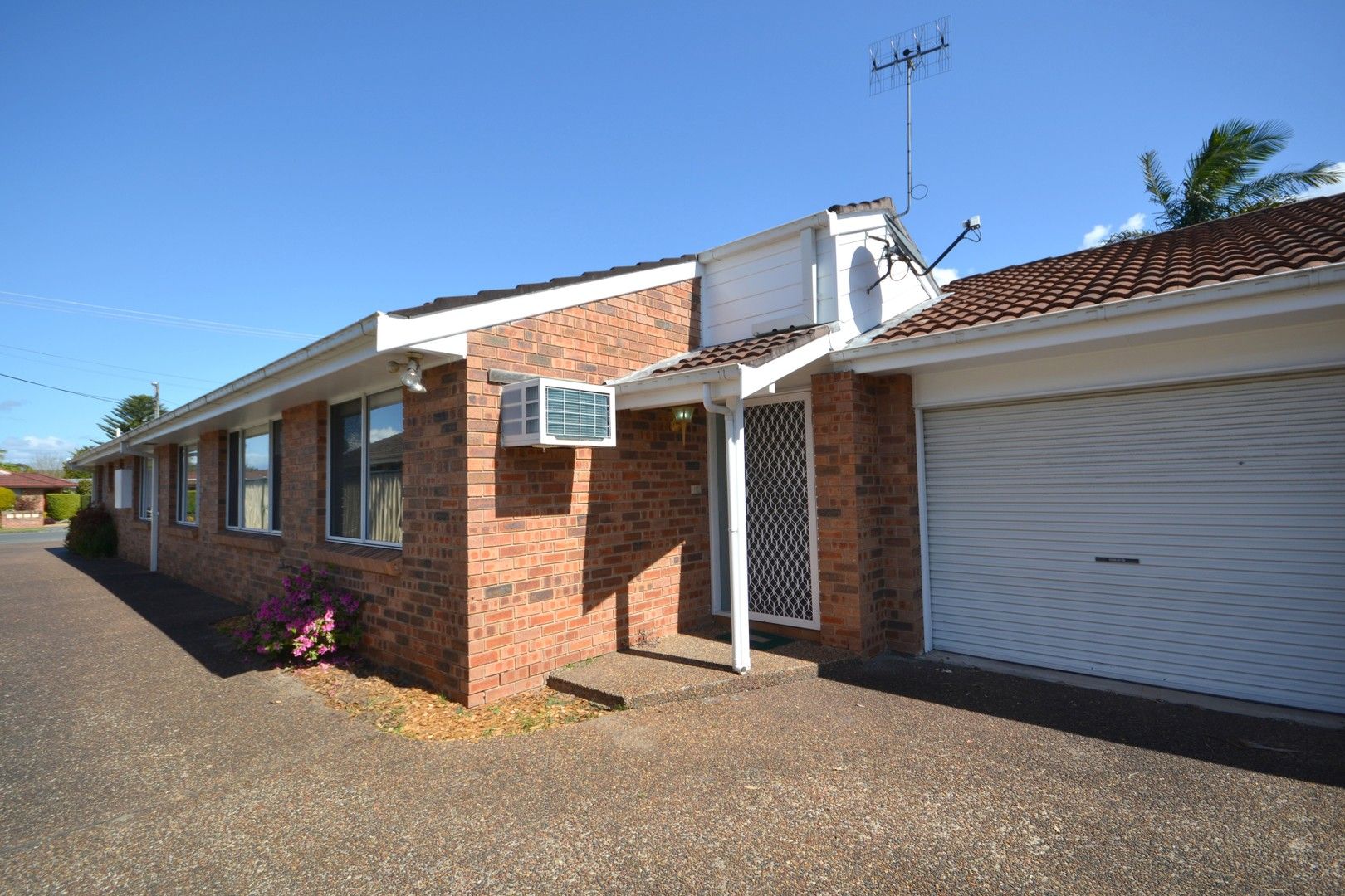 2 bedrooms Villa in 2/177 Bourke Road UMINA BEACH NSW, 2257