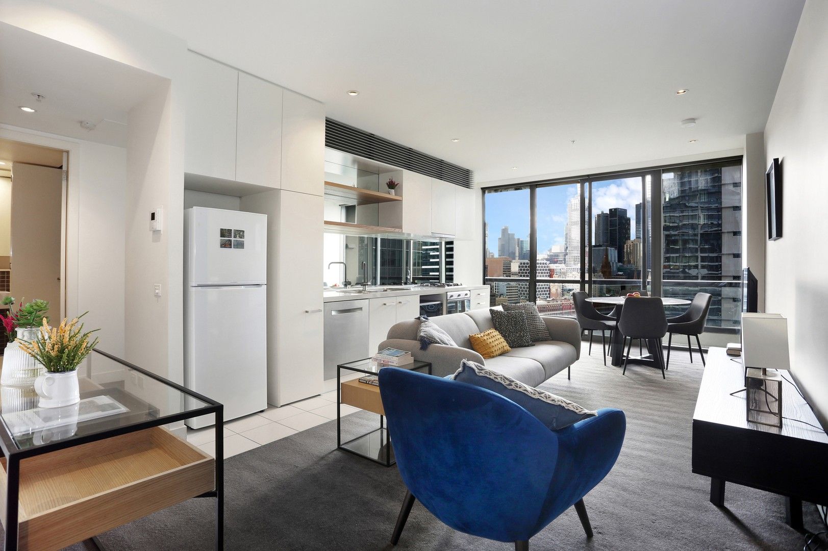 1 bedrooms Apartment / Unit / Flat in 1703/1 Freshwater Place SOUTHBANK VIC, 3006