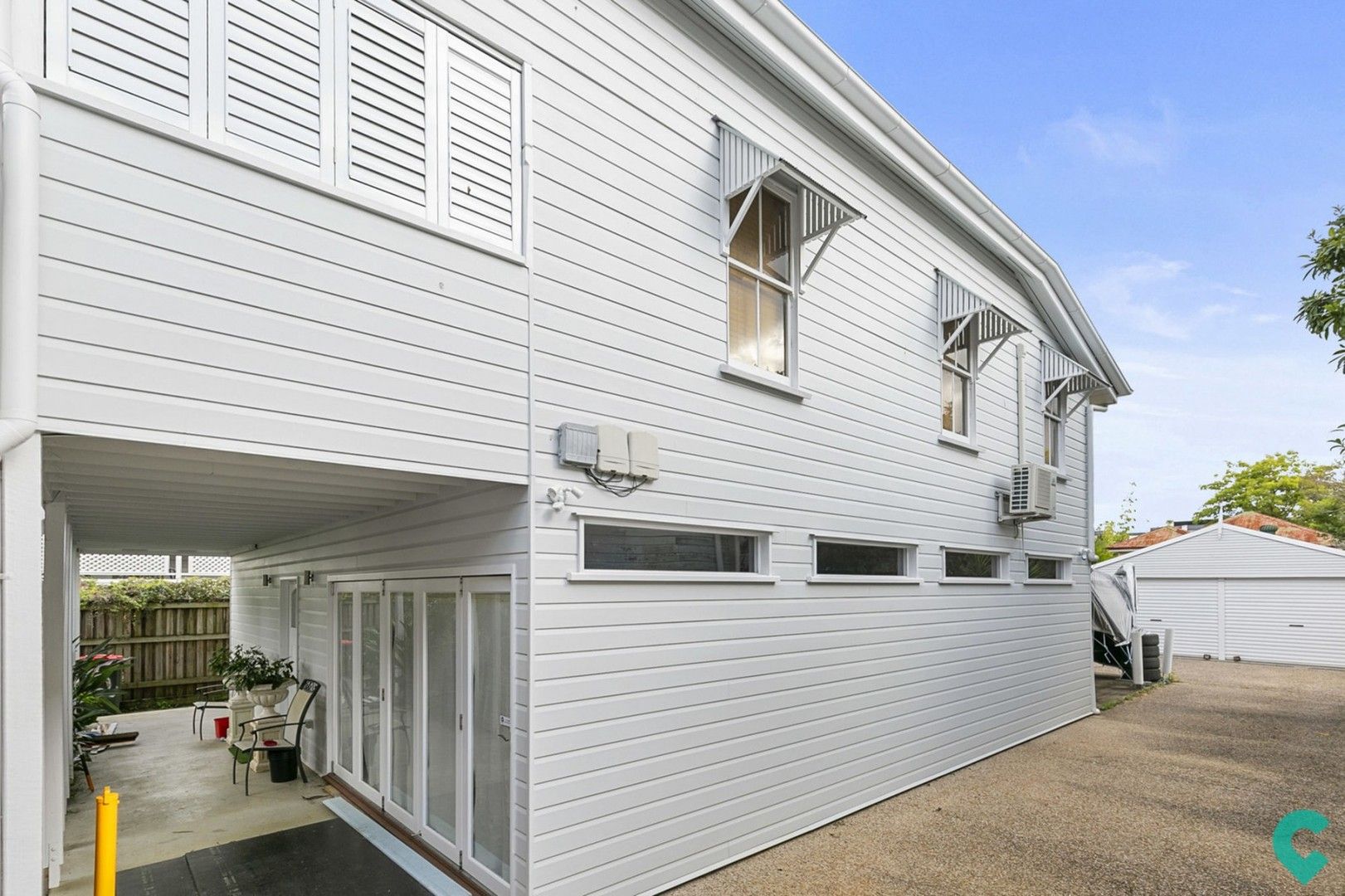 4 bedrooms House in 12 Latrobe Street EAST BRISBANE QLD, 4169