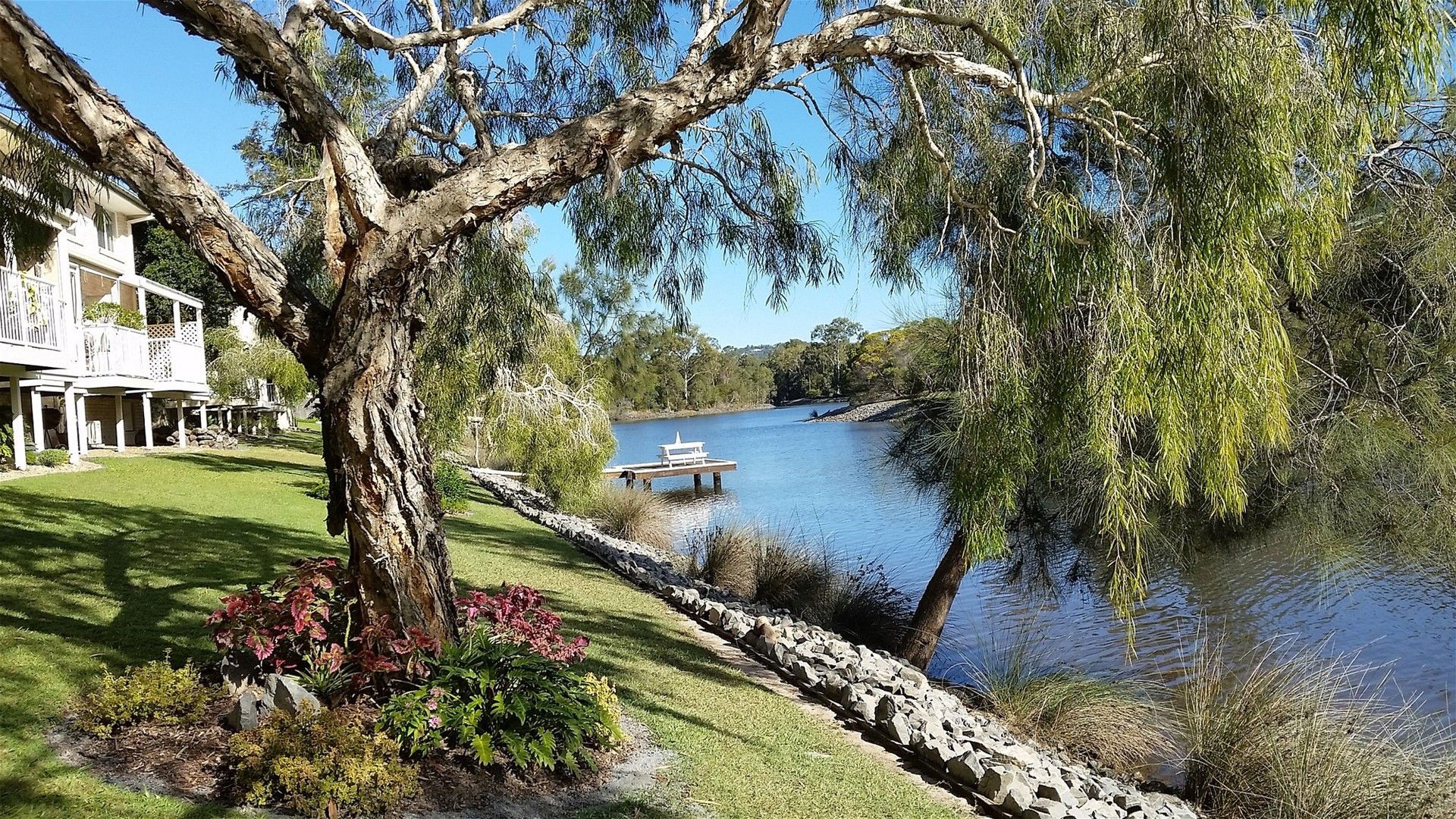 3 bedrooms Townhouse in 84 Cumberland Drive VARSITY LAKES QLD, 4227