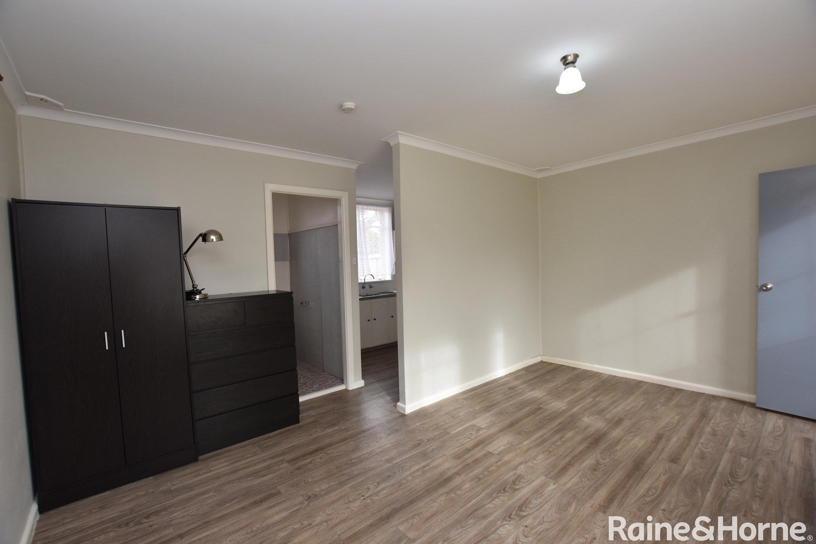 1 bedrooms Apartment / Unit / Flat in 7 / 101 KENNA STREET ORANGE NSW, 2800