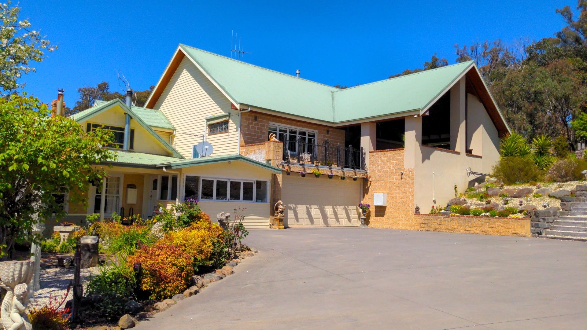 72 Marsh Court, Woodend VIC 3442 House for Sale 3,300,000