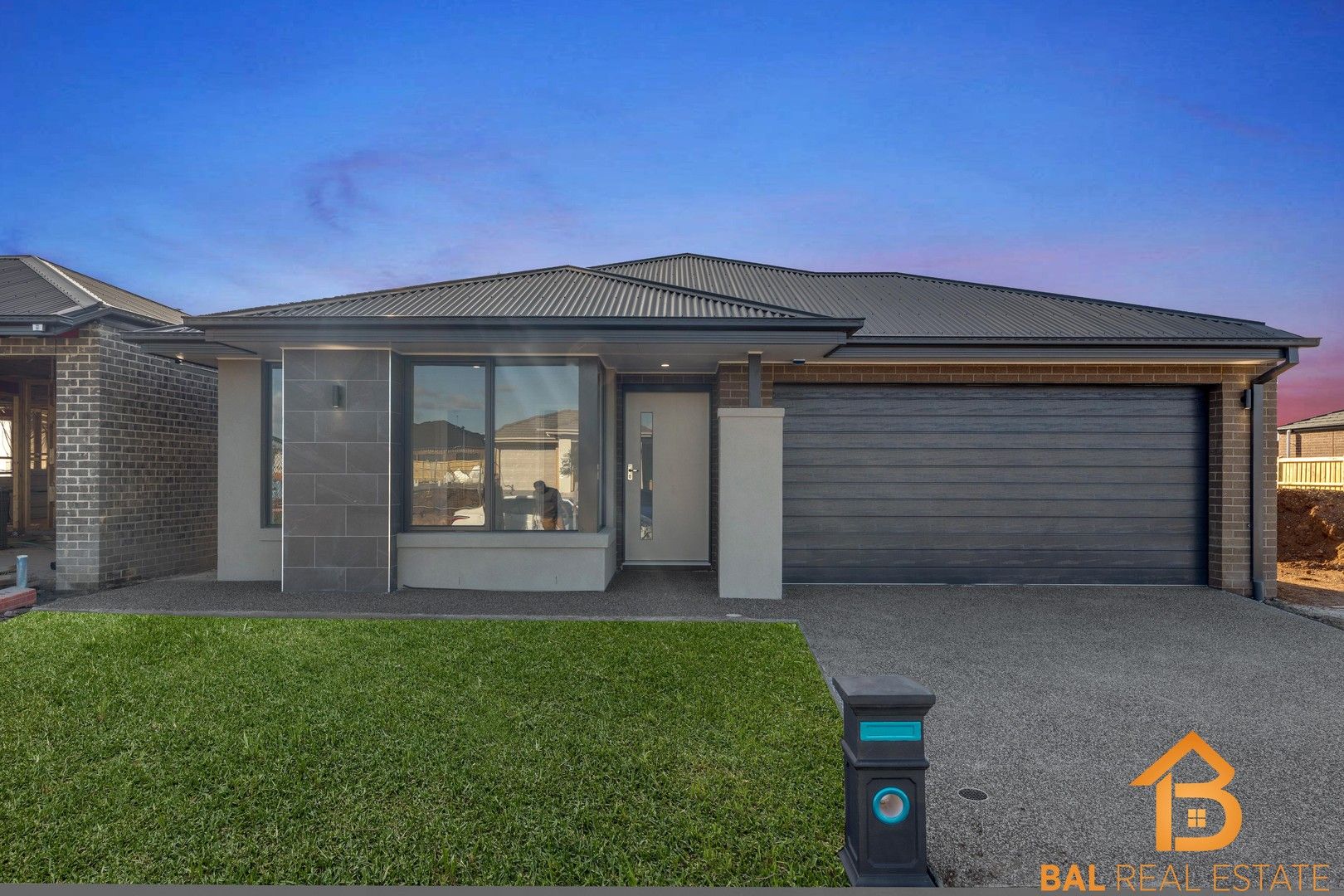 4 bedrooms House in 12 Overture Road STRATHTULLOH VIC, 3338