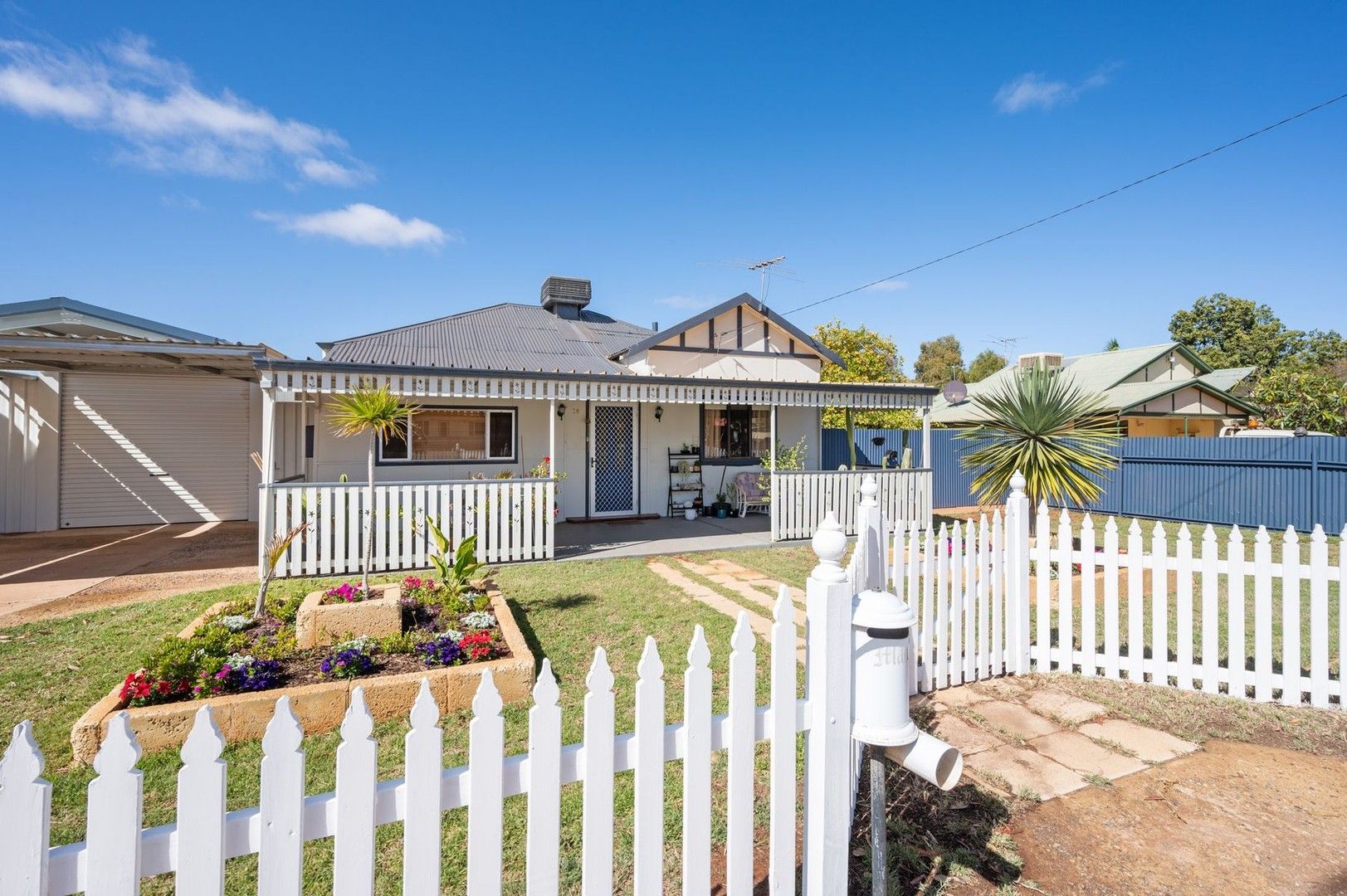 4 bedrooms House in 76 Clancy Street BOULDER WA, 6432