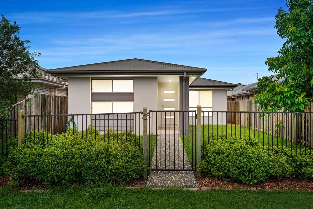 3 Ron Grant Lane, Caboolture South QLD 4510