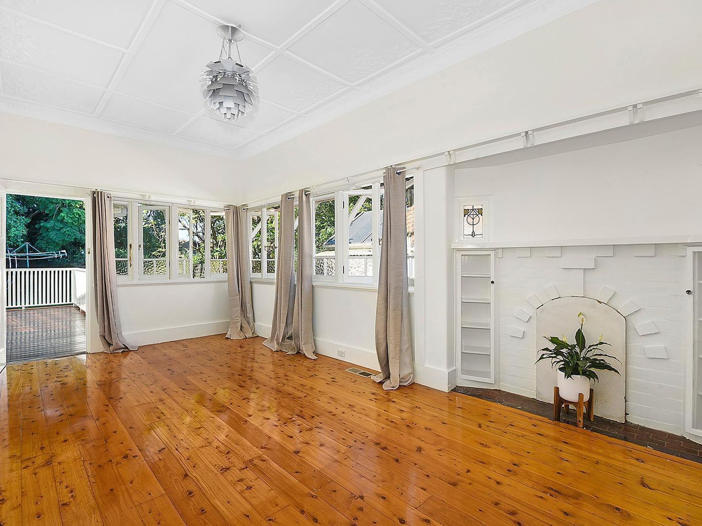 76 Northwood Road, Northwood Property History & Address Research Domain