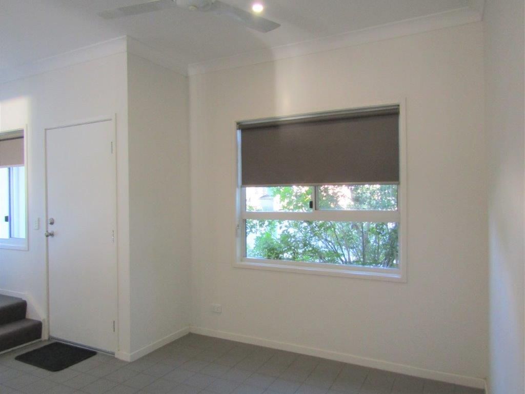 3/6-10 Arthur Street, Blackwater QLD 4717, Image 2