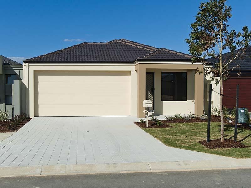 4 bedrooms House in 128 Mansfield Avenue BUTLER WA, 6036