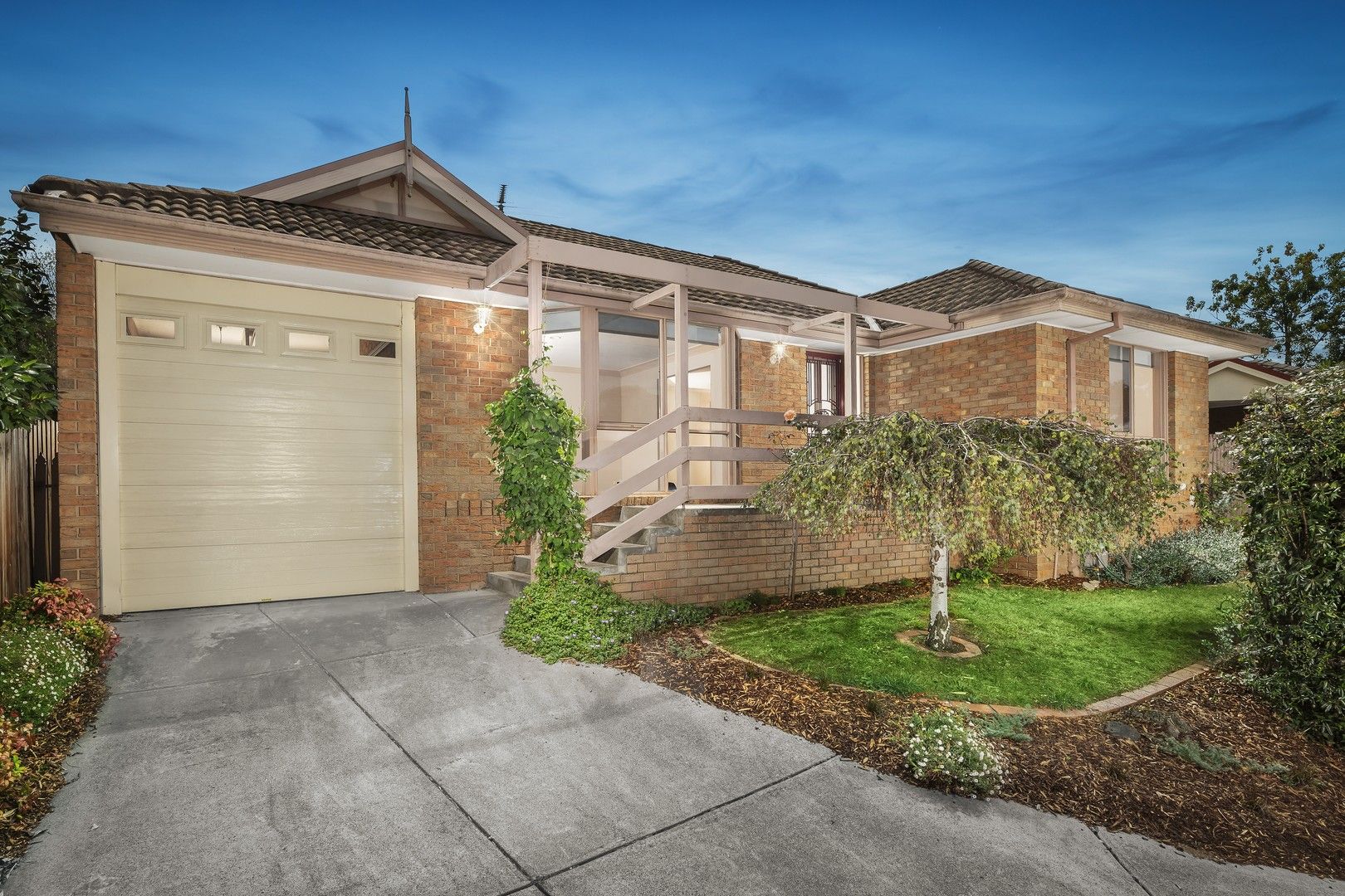 2/131 Greensborough Road, Macleod VIC 3085, Image 0