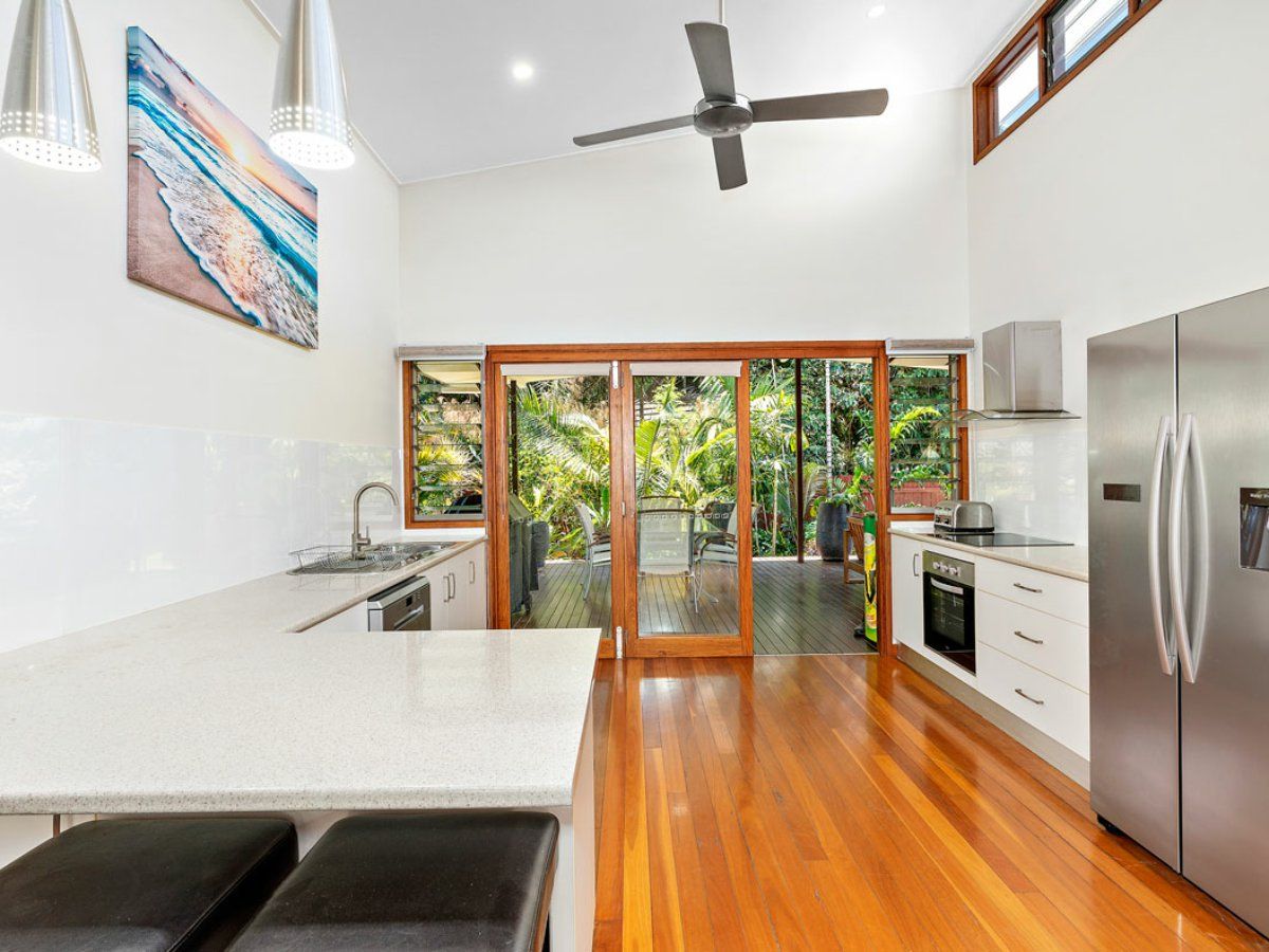 15 Satellite St, Clifton Beach QLD 4879, Image 2