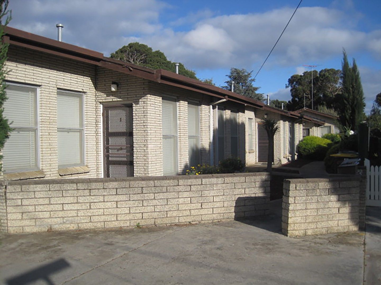 1 bedrooms Apartment / Unit / Flat in 4/2A Staverly Road HERNE HILL VIC, 3218