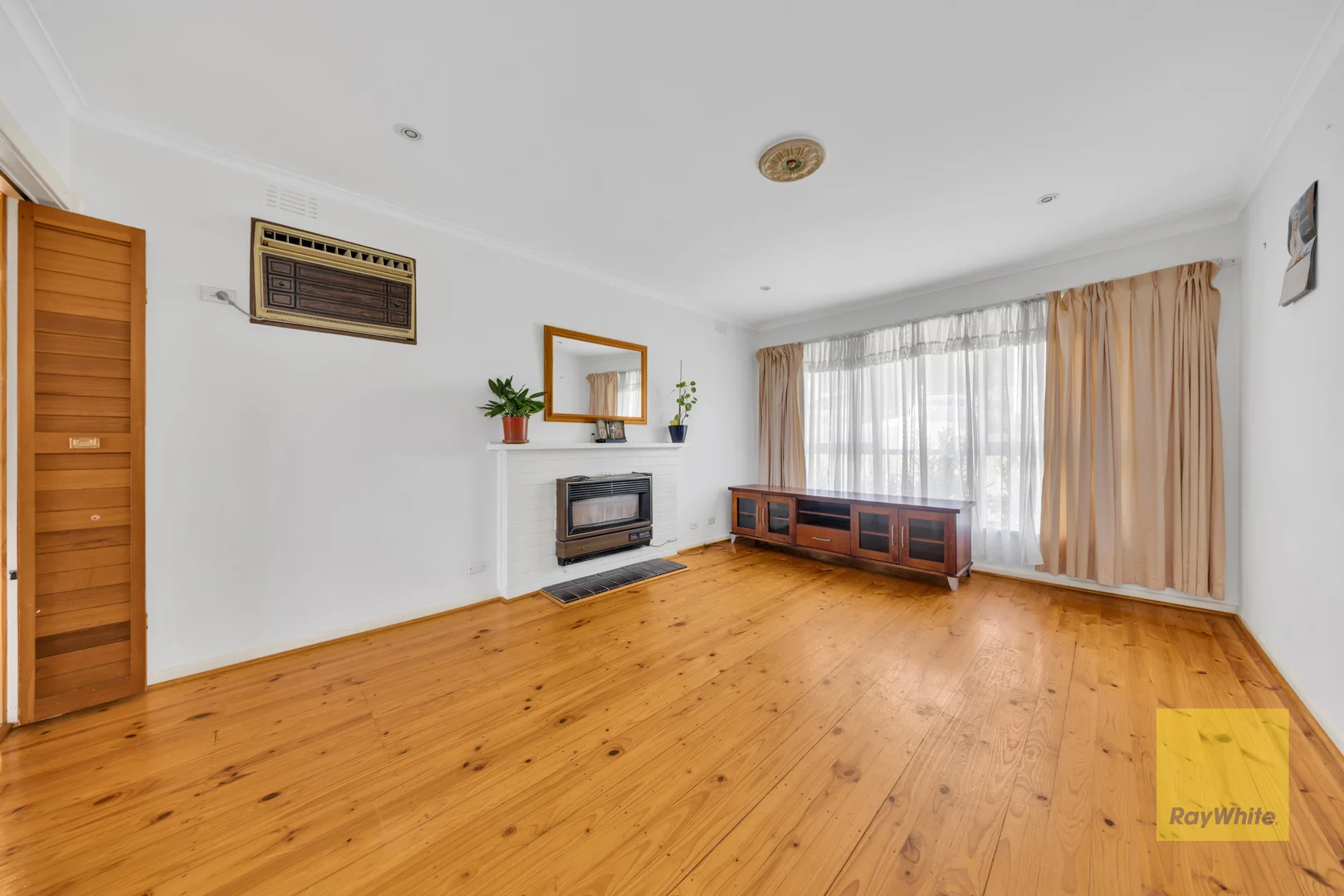 Additional image 4 of 42 Valley Crescent, Glenroy VIC 3046