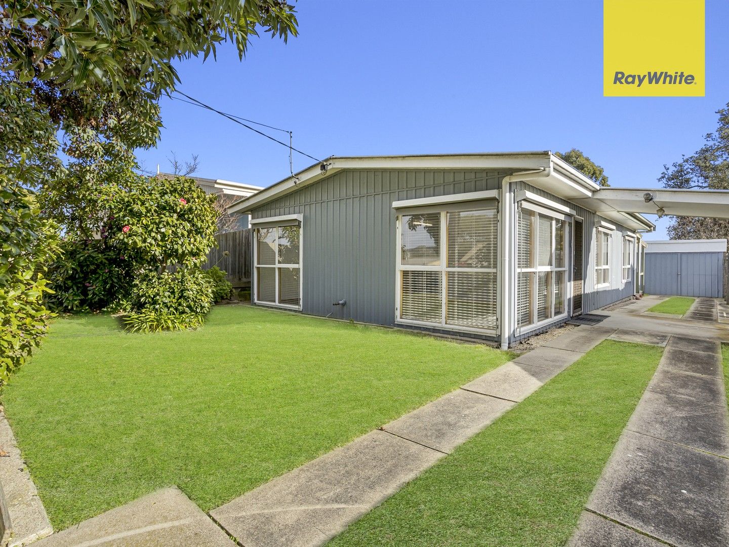 72 Seventh Ave, Rosebud VIC 3939 House For Rent 400 Domain