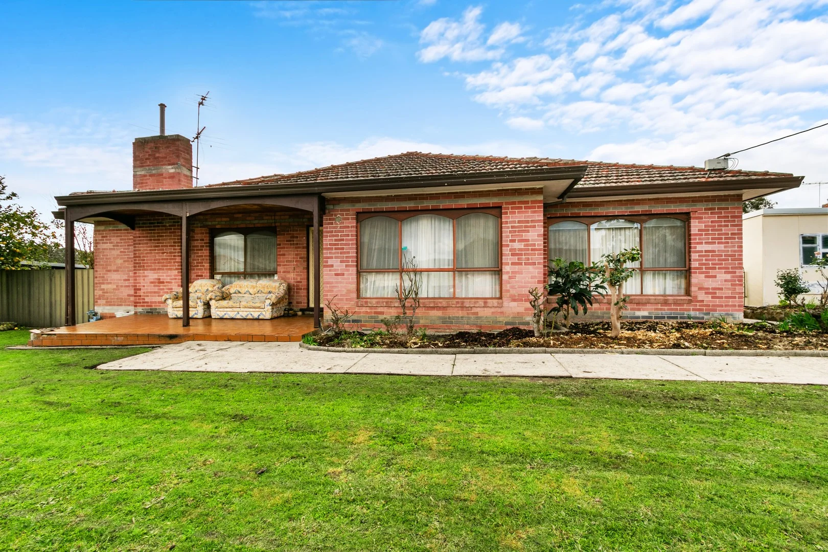 2 Sinclair Avenue, Morwell VIC 3840
