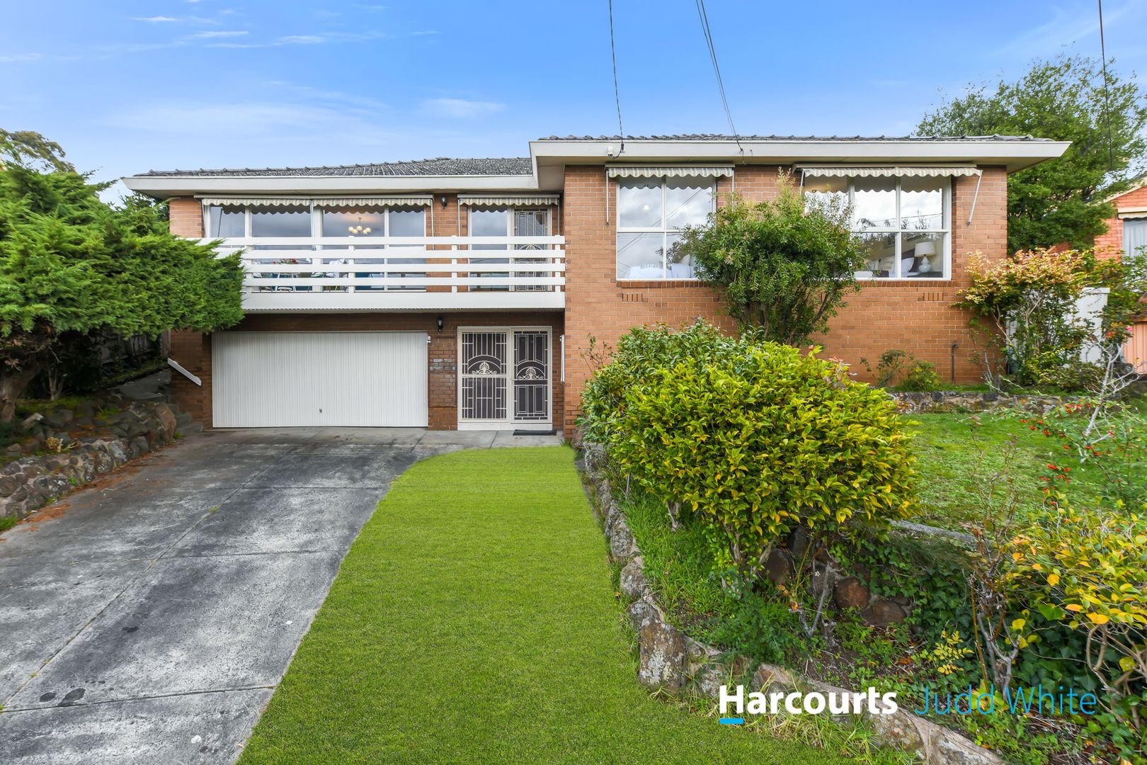 8 Valley View Court, Glen Waverley VIC 3150, Image 1