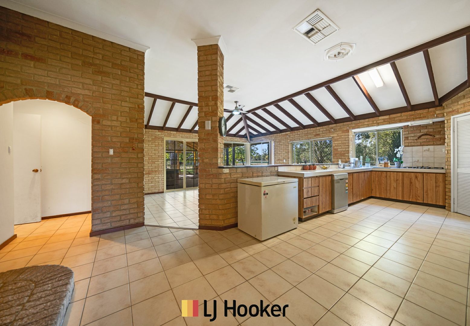 5 Lawson Road, Henley Brook WA 6055, Image 2