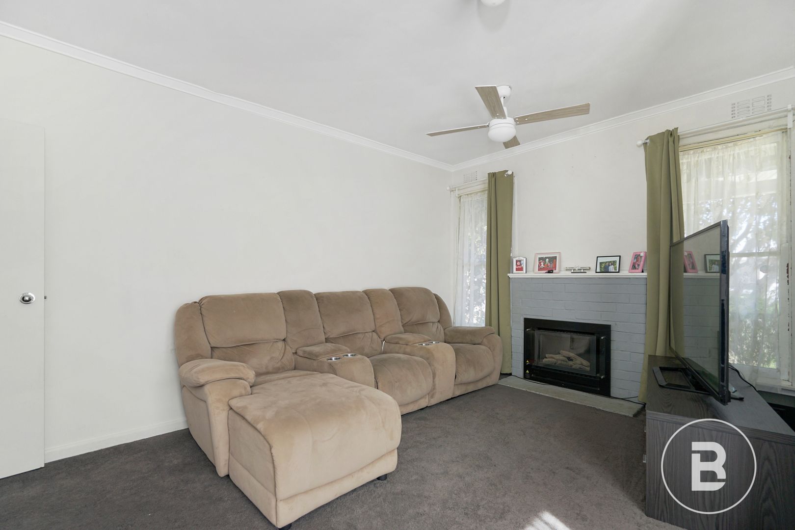 48 Marigold Street, Wendouree VIC 3355, Image 2