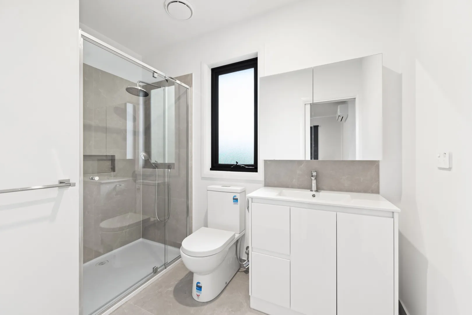 Luxury Living in the Prestigious Matthews Hill Precinct - More