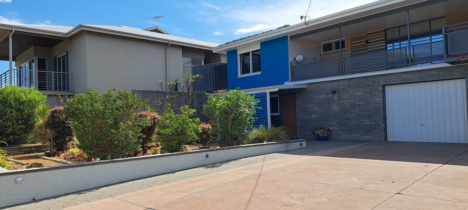 4 bedrooms House in 31 Hampton Street PORT DENISON WA, 6525