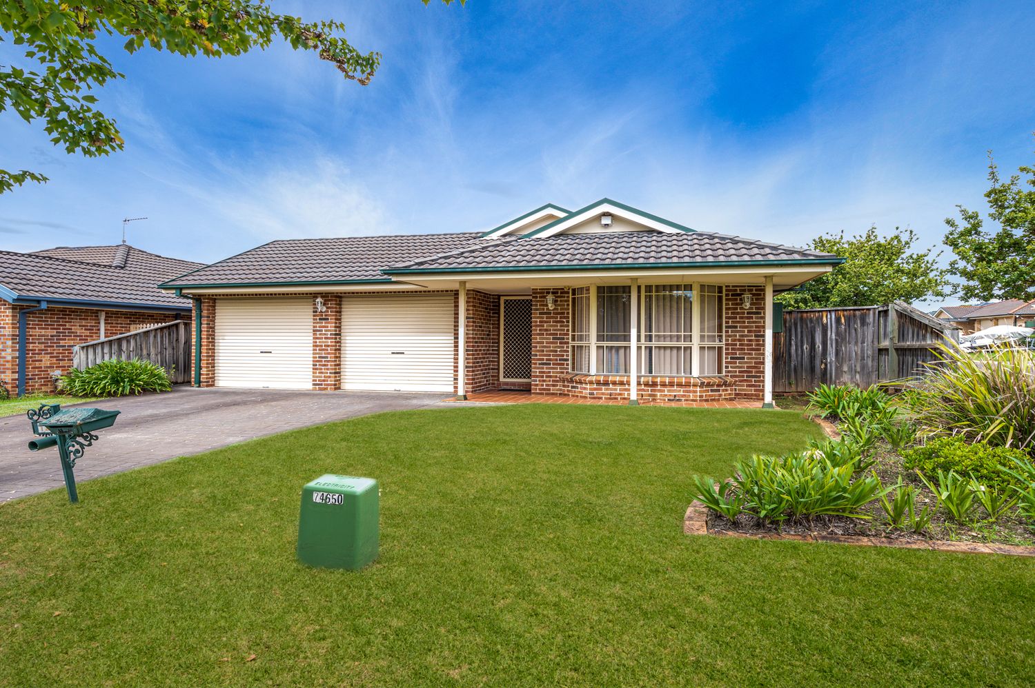 12 Lakeside Crescent, Currans Hill NSW 2567, Image 0